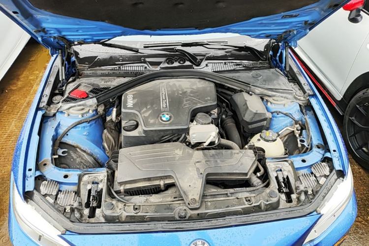 Used BMW 2 Series 2014 220i Sport Design Package Engine Bay