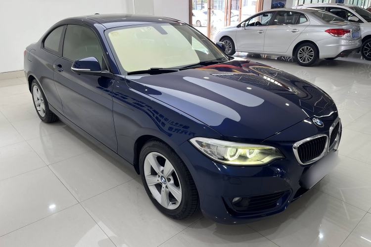 Used BMW 2 Series 2014 220i Leading Model Exterior 2