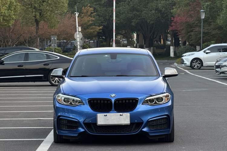 Used BMW 2 Series 2014 M235i Exterior 2