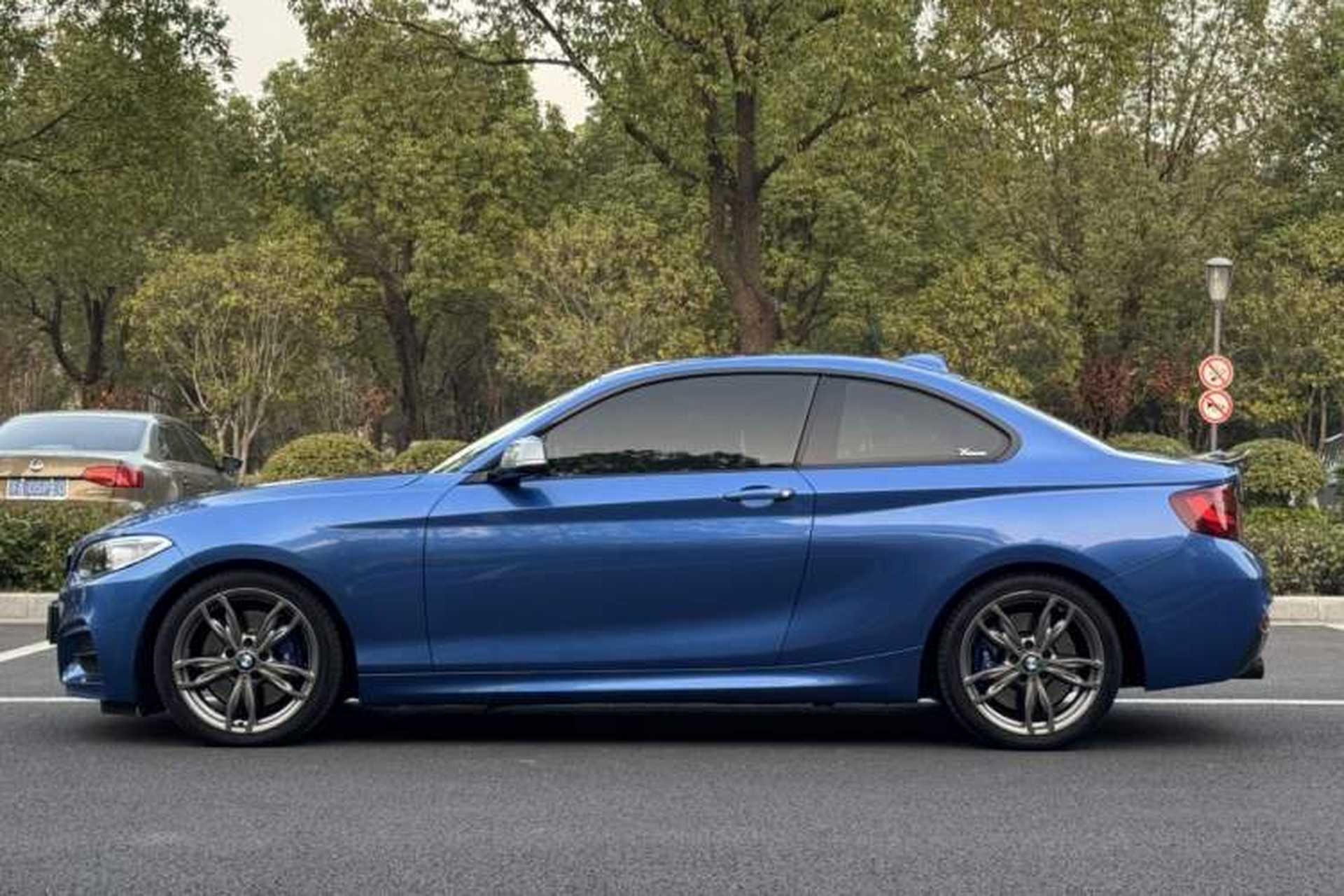 Used BMW 2 Series 2014 M235i Exterior 3