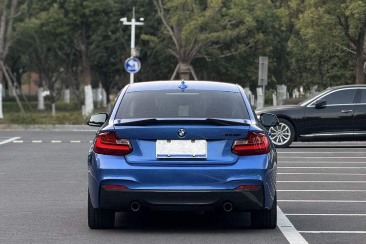 Used BMW 2 Series 2014 M235i Exterior 5