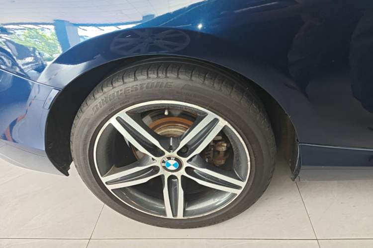 Used BMW 2 Series 2014 220i Sport Design Package Exterior 5