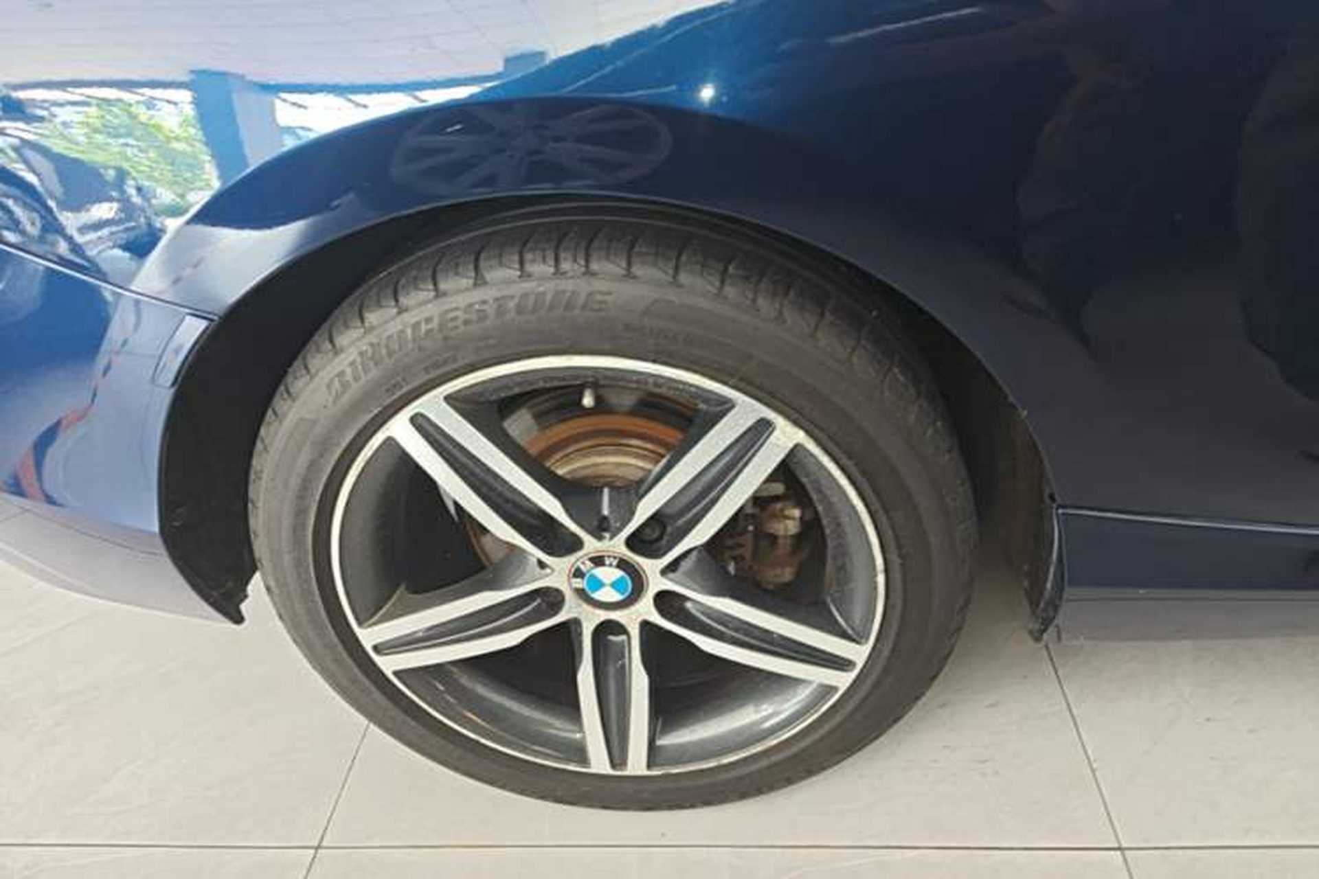 Used BMW 2 Series 2014 220i Sport Design Package Exterior 5