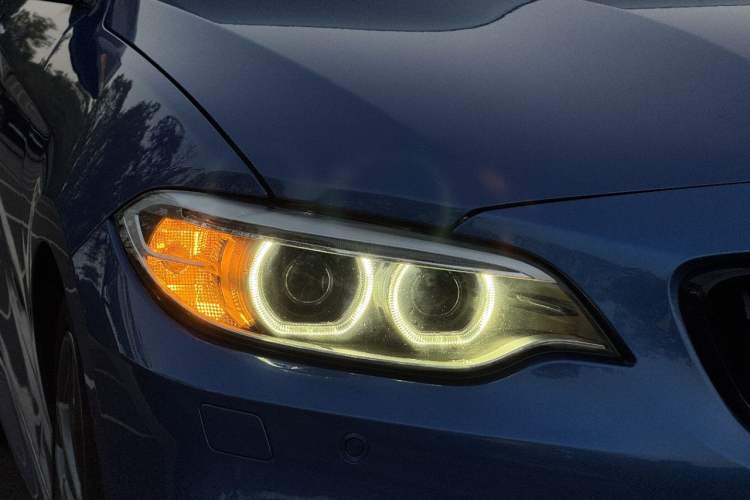 Used BMW 2 Series 2014 M235i Exterior 6