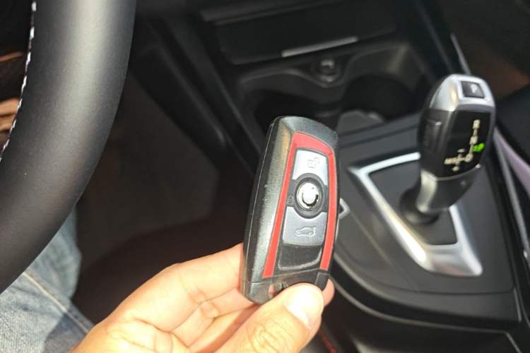Used BMW 2 Series 2014 220i Sport Design Package Interior 1