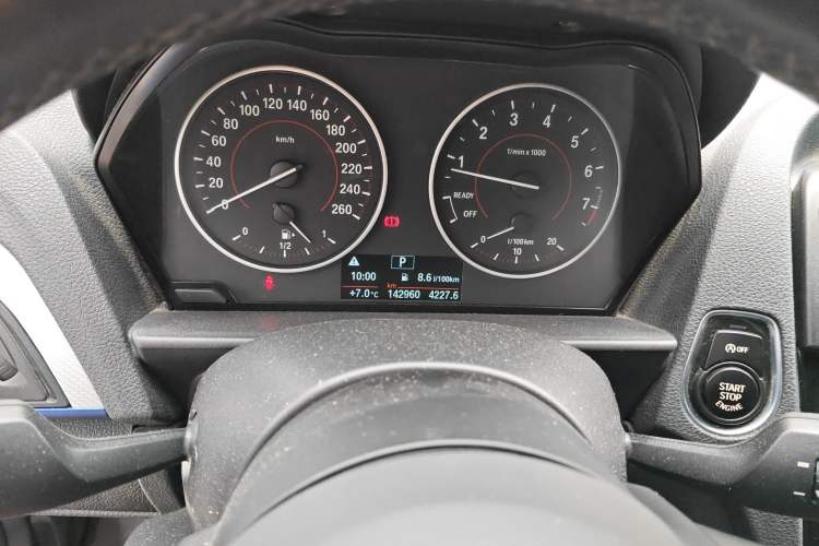 Used BMW 2 Series 2014 220i Sport Design Package Odometer Close Up