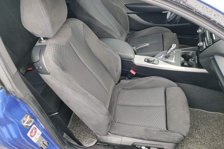 Used BMW 2 Series 2014 220i Sport Design Package Right Front Seat