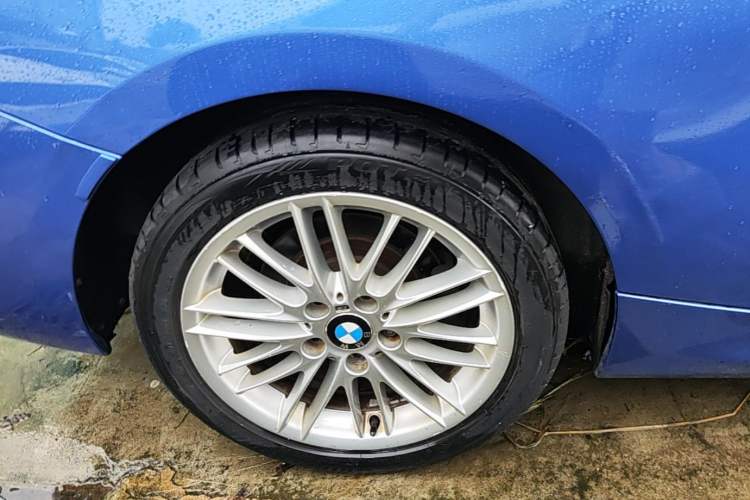 Used BMW 2 Series 2014 220i Sport Design Package Right Rear Wheel Hub