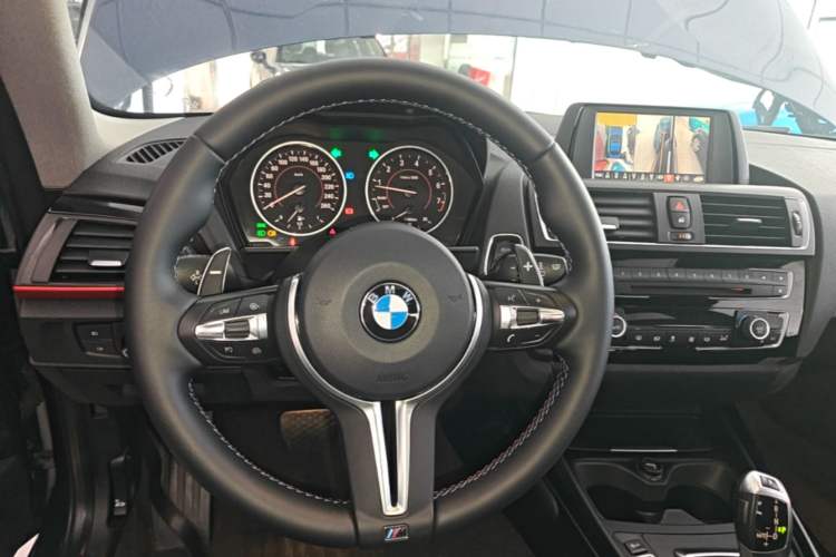 Used BMW 2 Series 2014 220i Sport Design Package Steering Wheel