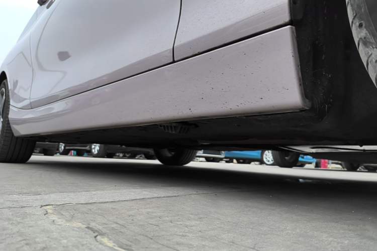 Used BMW 2 Series 2014 220i Sport Design Package Chassis Front Right