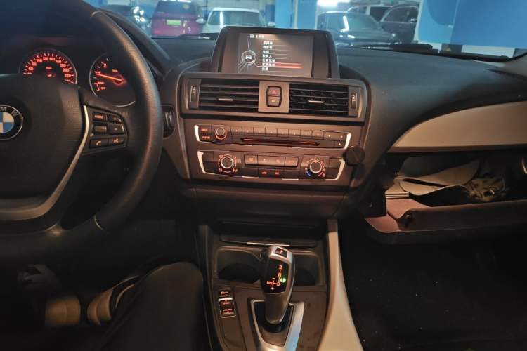 Used BMW 2 Series 2014 220i Leading Model Audio And AC Panel