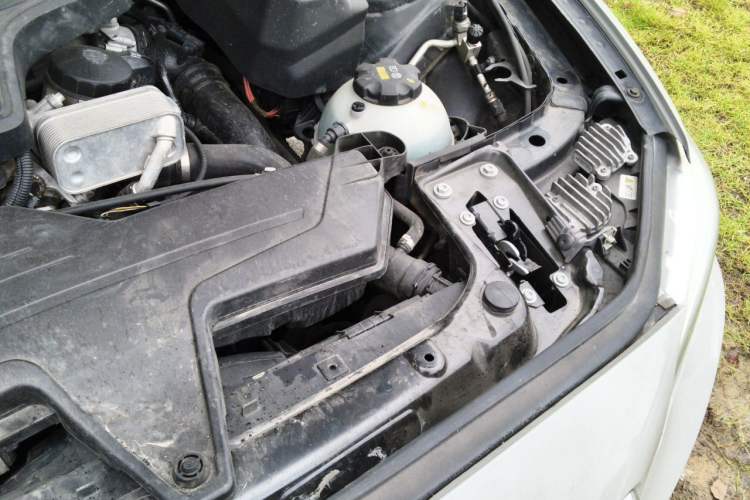 Used BMW 2 Series 2014 220i Leading Model Engine Bay Left