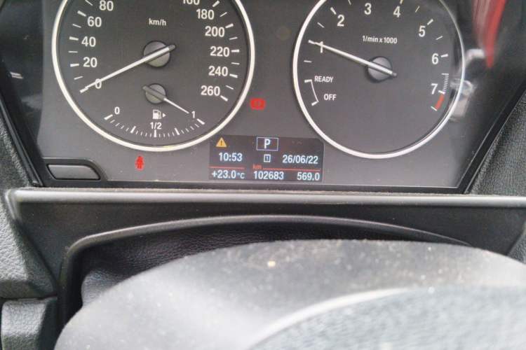 Used BMW 2 Series 2014 220i Leading Model Odometer Close Up