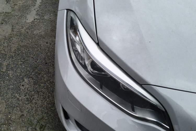 Used BMW 2 Series 2014 220i Leading Model Right Front Headlight