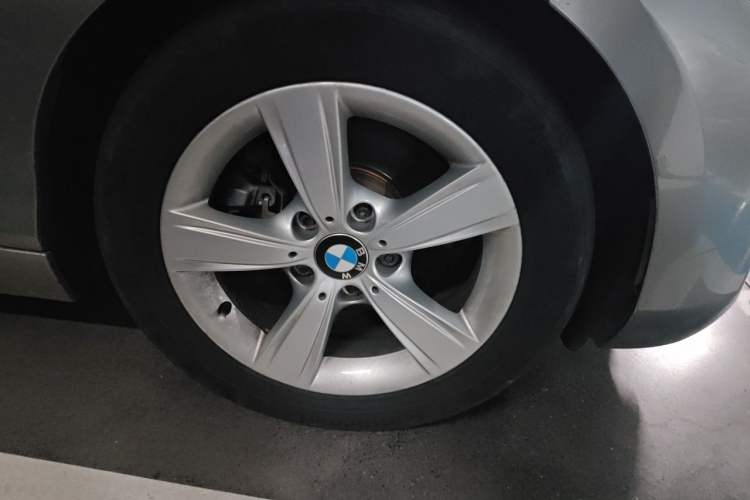 Used BMW 2 Series 2014 220i Leading Model Right Front Wheel Hub