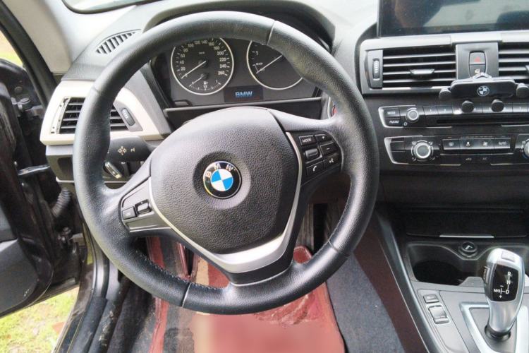 Used BMW 2 Series 2014 220i Leading Model Steering Wheel