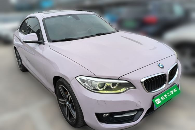 Used BMW 2 Series 2014 220i Sport Design Package Front Right 45 Deg