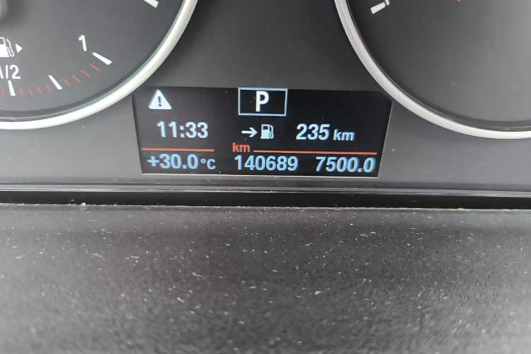 Used BMW 2 Series 2014 220i Sport Design Package Odometer Close Up
