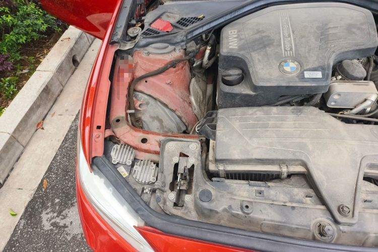 Used BMW 2 Series 2014 220i Leading Model Engine Bay Right