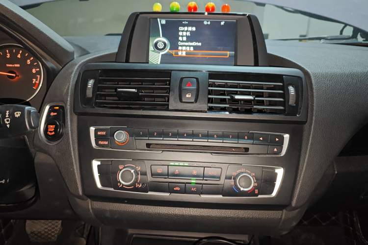 Used BMW 2 Series 2014 220i Leading Model Audio And AC Panel