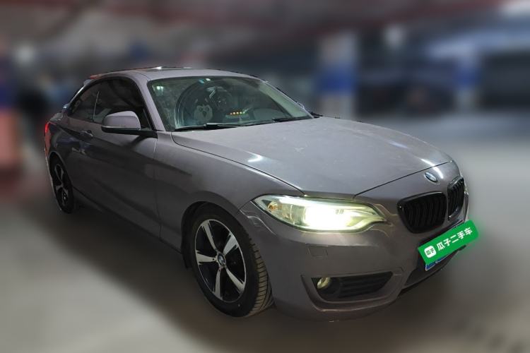 Used BMW 2 Series 2014 220i Leading Model Front Right 45 Deg