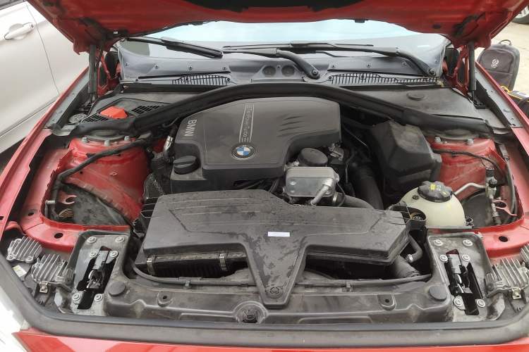 Used BMW 2 Series 2014 220i Leading Model Engine Bay