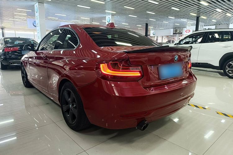 Used BMW 2 Series 2014 220i Leading Model Exterior 3
