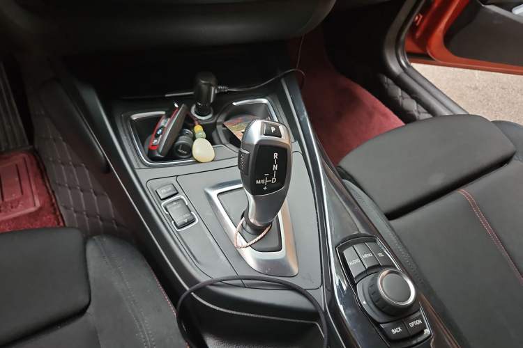 Used BMW 2 Series 2014 220i Sport Design Package Gear Lever