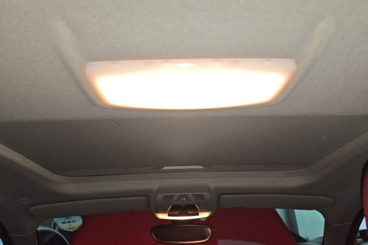 Used BMW 2 Series 2014 220i Leading Model Headliner