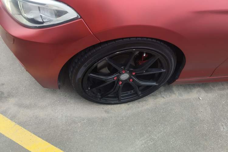 Used BMW 2 Series 2014 220i Leading Model Left Front Wheel Hub