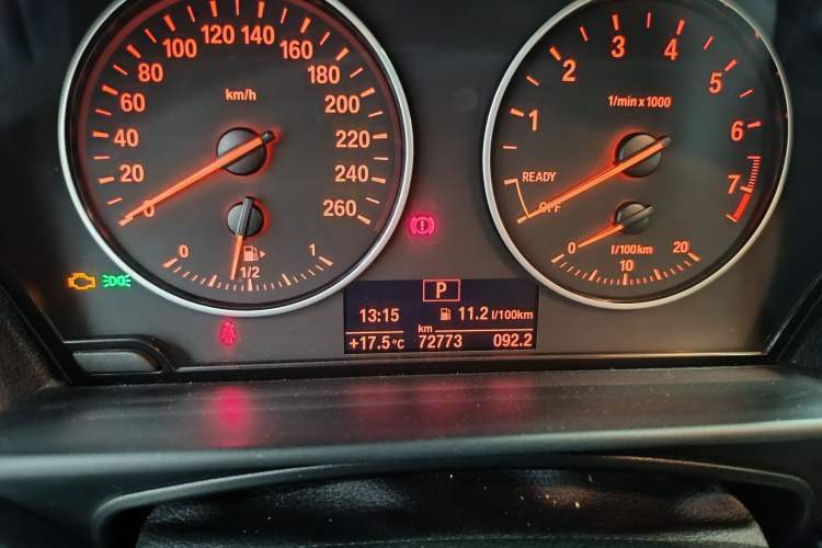 Used BMW 2 Series 2014 220i Leading Model Odometer Close Up