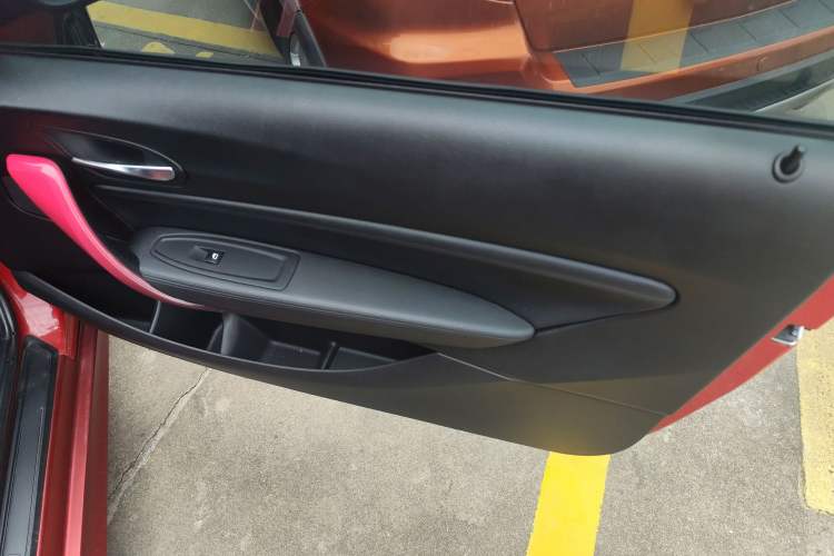 Used BMW 2 Series 2014 220i Leading Model Right Front Door Interior