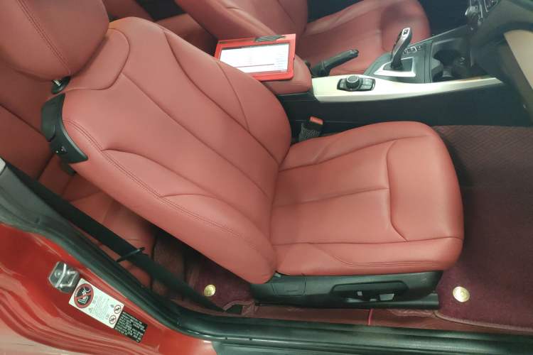 Used BMW 2 Series 2014 220i Leading Model Right Front Seat