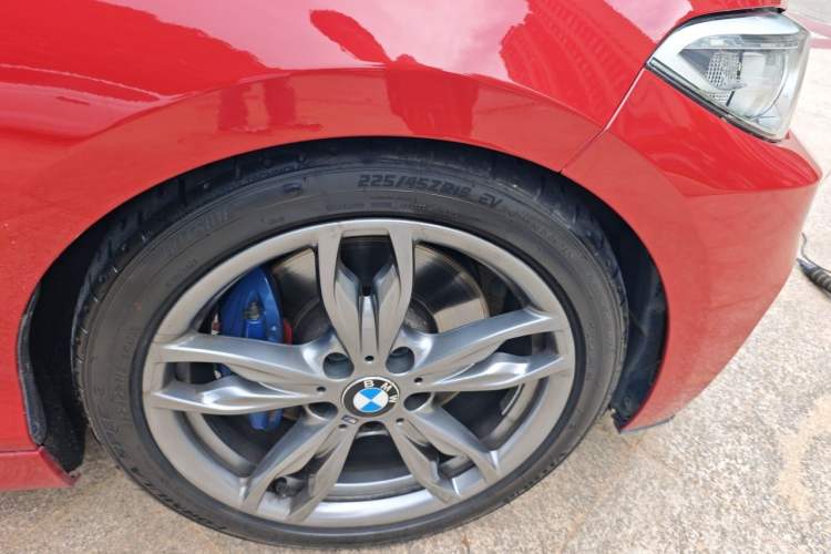 Used BMW 2 Series 2014 M235i Right Front Wheel Hub