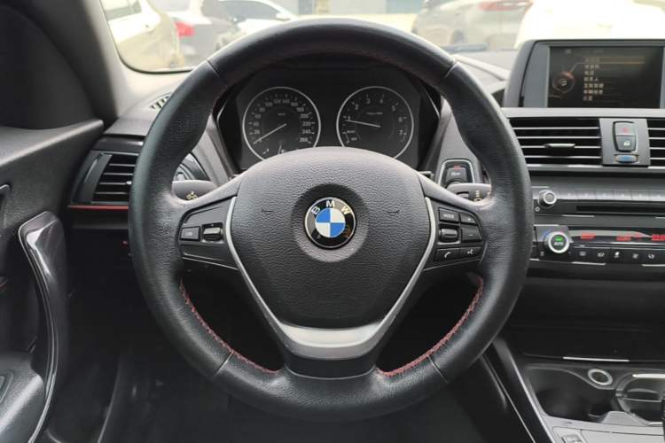 Used BMW 2 Series 2014 220i Sport Design Package Steering Wheel