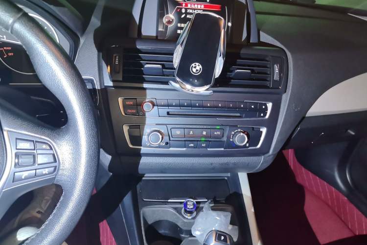 Used BMW 2 Series 2014 220i Leading Model Audio And AC Panel