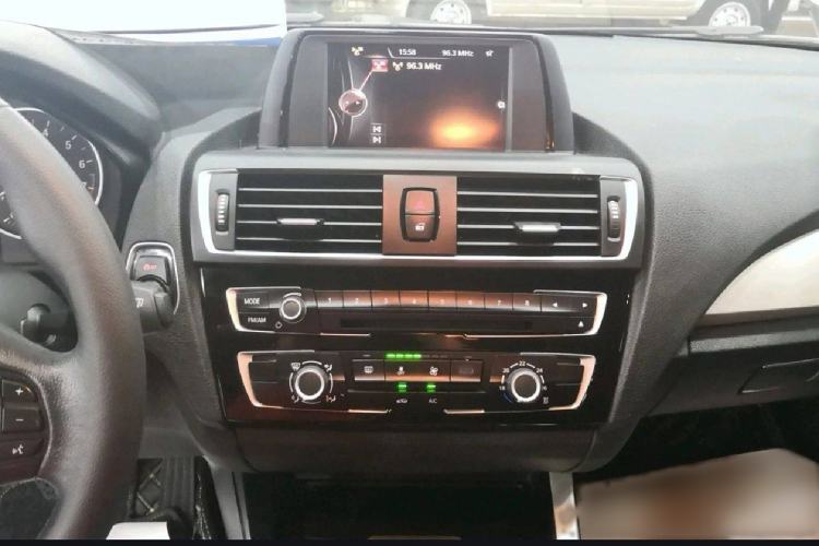 Used BMW 2 Series 2014 220i Leading Model Audio And AC Panel