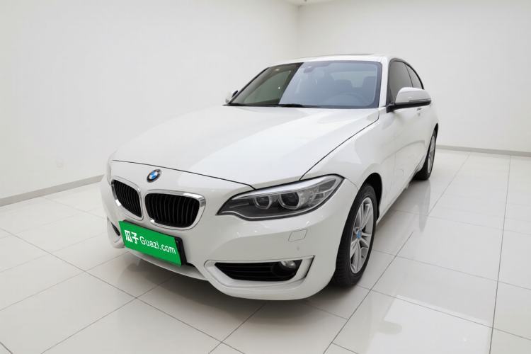 BMW 2 Series 2014 220i Leading Model с пробегом Guazi used car, China used car export, Used car for sale, Used cars, Cheapest cars for sale
