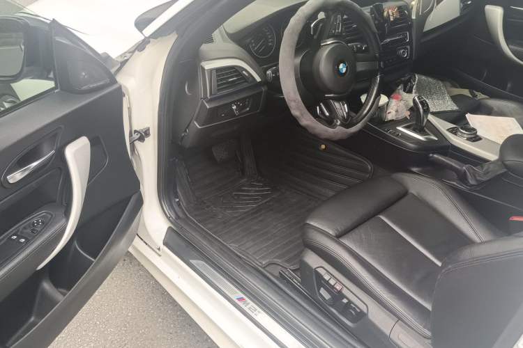 Used BMW 2 Series 2014 M235i Driver Seat