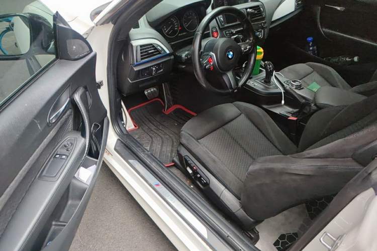 Used BMW 2 Series 2014 M235i Driver Seat