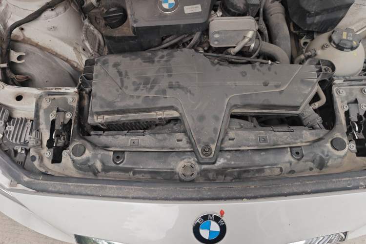 Used BMW 2 Series 2014 220i Leading Model Engine Bay