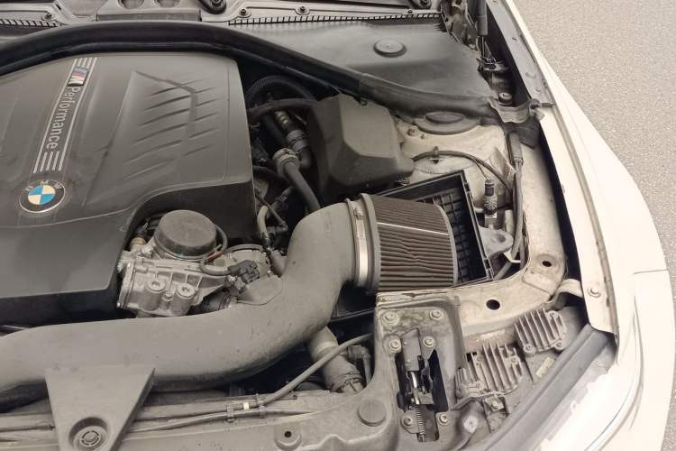 Used BMW 2 Series 2014 M235i Engine Bay Left