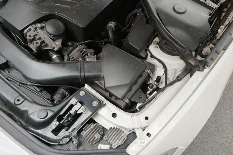 Used BMW 2 Series 2014 M235i Engine Bay Left