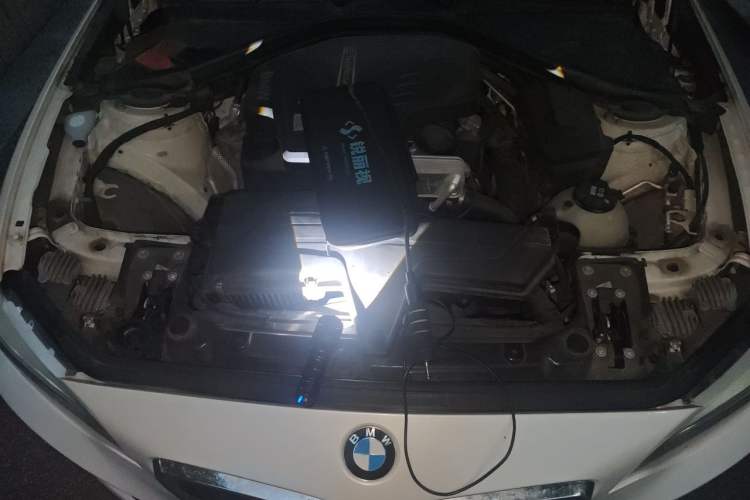 Used BMW 2 Series 2014 220i Sport Design Package Engine Bay