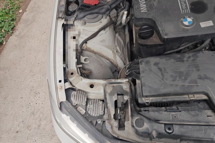 Used BMW 2 Series 2014 220i Leading Model Engine Bay Right