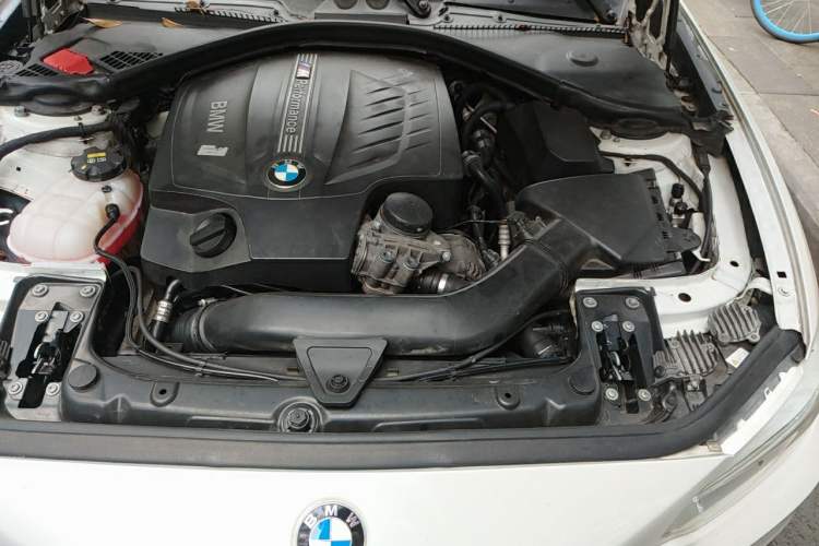 Used BMW 2 Series 2014 M235i Engine Bay