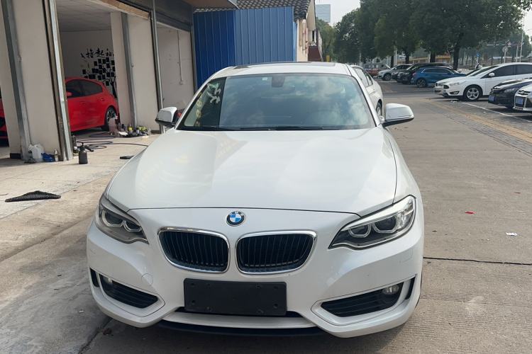 Used BMW 2 Series 2014 220i Leading Model Exterior 1