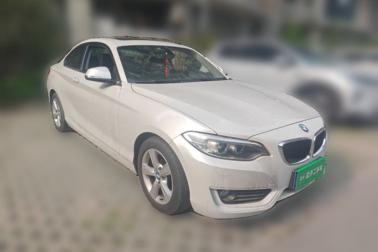 Used BMW 2 Series 2014 220i Leading Model Exterior 2