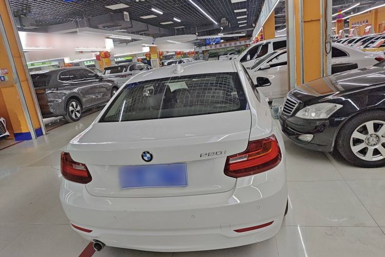 Used BMW 2 Series 2014 220i Leading Model Exterior 4