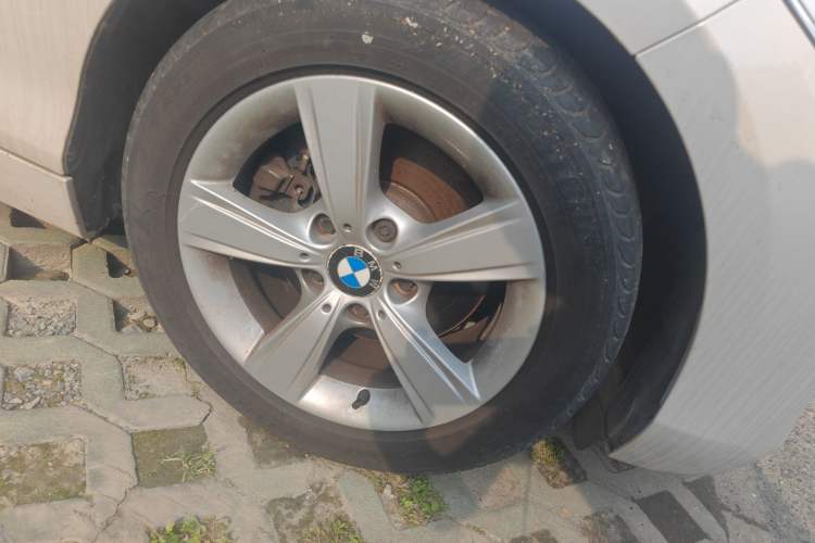 Used BMW 2 Series 2014 220i Leading Model Exterior 7